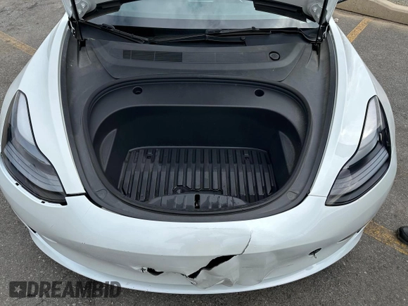 2023 Tesla Model 3 z VIN 5YJ3E1EA4PF553624, wystawiony jako Copart lot #64203215 z przebiegiem 30 197 mil mil oraz Czysty tytuł • Clean title. Historia ofert i sprzedaży dostępna na DreamBid. Obrazek 5.