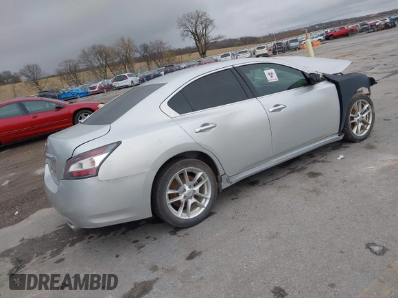 2014 Nissan Maxima SV with VIN 1N4AA5AP5EC460941, listed as a IAAI auction lot 40748781 with 130,872 mi miles and . Bid and sale history available at DreamBid. Image 4.