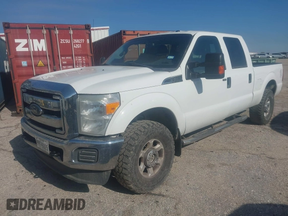 2014 Ford Super Duty F-250 SRW XL with VIN 1FT7W2B69EEB43193, listed as a IAAI auction lot 41463083 with 330,282 mi miles. Bid and sale history available at carsss.com. Image 21.
