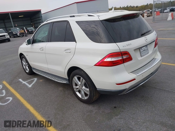 2012 Mercedes-Benz M 350 with VIN 4JGDA5HB5CA018392, listed as a IAAI auction lot 41842717 with 152,083 mi miles and . Bid and sale history available at DreamBid. Image 3.