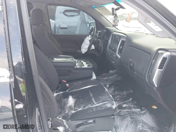 2018 Chevrolet Silverado 1500 LT with VIN 2GCVKREC6J1110953, listed as a IAAI auction lot 41352258 with 106,617 mi miles. Bid and sale history available at carsss.com. Image 5.
