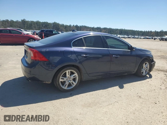 2015 Volvo S60 T5 Drive-E Premier z VIN YV126MFK2F1340349, wystawiony jako Copart lot #49983665 z przebiegiem 125 917 mil mil oraz Szkoda całkowita • Salvage title. Historia ofert i sprzedaży dostępna na DreamBid. Obrazek 3.