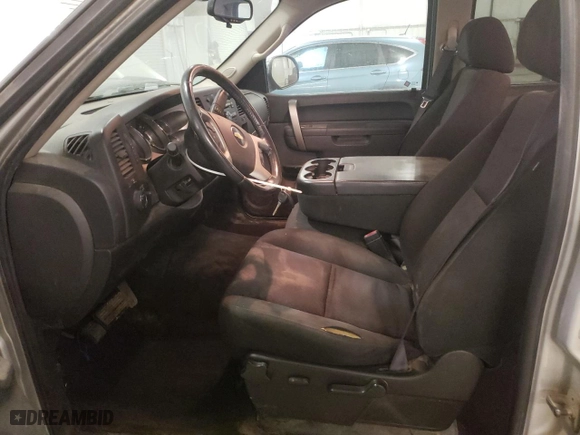 2011 Chevrolet Silverado 1500 LT with VIN 1GCPKSE39BF133699, listed as a Copart auction lot 49439735 with 181,455 mi miles and Salvage Title. Bid and sale history available at carsss.com. Image 7.