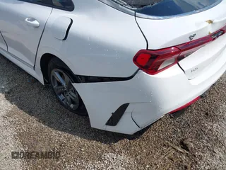 2023 Kia K5 LXS z VIN 5XXG14J25PG189448, wystawiony jako IAAI lot #42258739 z przebiegiem 29 188 mil mil oraz . Historia ofert i sprzedaży dostępna na DreamBid. Obrazek 20.