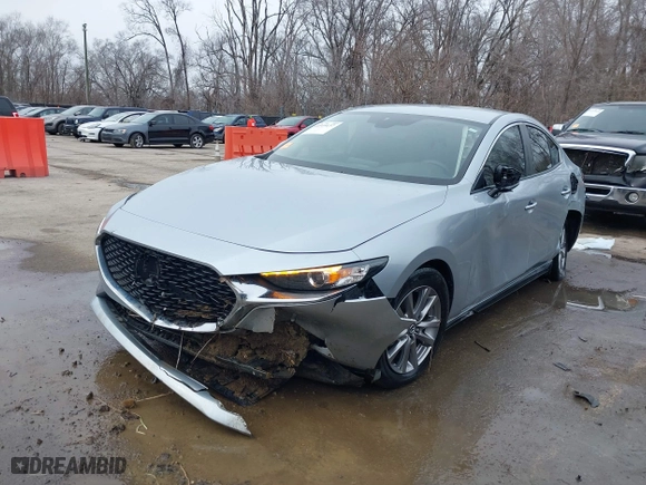 2019 Mazda Mazda3 Sedan with VIN JM1BPABL4K1110113, listed as a IAAI auction lot 41519137 with 87,575 mi miles. Bid and sale history available at carsss.com. Image 17.