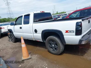 2003 Chevrolet Silverado 1500 LT with VIN 1GCEK19T53E364800, listed as a IAAI auction lot 42160064 with 269,575 mi miles and . Bid and sale history available at DreamBid. Image 15.