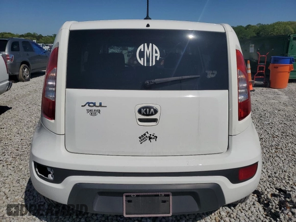 2013 Kia Soul with VIN KNDJT2A58D7503290, listed as a Copart auction lot 52391595 with 124,457 mi miles and Salvage Title. Bid and sale history available at carsss.com. Image 6.
