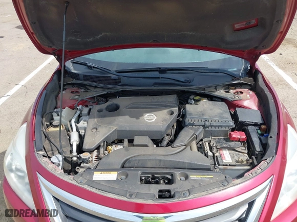 2015 Nissan Altima 2.5 with VIN 1N4AL3AP5FN348533, listed as a IAAI auction lot 41867253 with 104,817 mi miles. Bid and sale history available at carsss.com. Image 10.