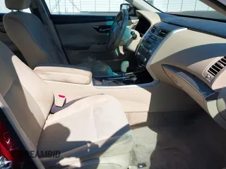 2014 Nissan Altima 2.5 S with VIN 1N4AL3AP2EC165035, listed as a IAAI auction lot 42188782 with 228,307 mi miles. Bid and sale history available at carsss.com. Image 5.