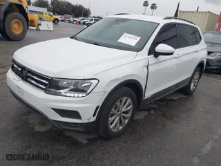 2019 Volkswagen Tiguan S with VIN 3VV1B7AX7KM018189, listed as a IAAI auction lot 41741924 with 61,740 mi miles. Bid and sale history available at carsss.com. Image 17.