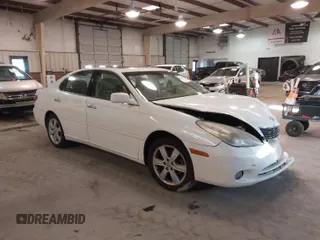 2005 Lexus ES 330 with VIN JTHBA30G955076779, listed as a IAAI auction lot 41622673 with 209,363 mi miles. Bid and sale history available at carsss.com. Image 1.