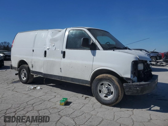 2013 Chevrolet Express Cargo z VIN 1GCWGFBA3D1141367, wystawiony jako Copart lot #46485055 z przebiegiem 338 309 mil mil oraz Czysty tytuł • Clean title. Historia ofert i sprzedaży dostępna na DreamBid. Obrazek 4.