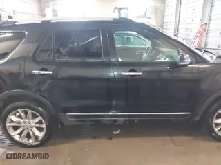 2013 Ford Explorer Limited with VIN 1FM5K8F84DGA84084, listed as a IAAI auction lot 41859534 with 220,437 mi miles. Bid and sale history available at carsss.com. Image 13.