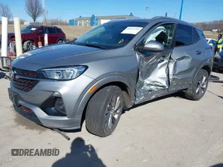 2023 Buick Encore GX Select с VIN KL4MMDSL7PB018413, выставлен на аукционе IAAI как лот 41657392 с пробегом 60 166 миль миль и . История ставок и продаж доступна на DreamBid. Изображение 18.