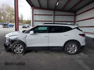 2020 Chevrolet Blazer LT z VIN 3GNKBJRS6LS560770, wystawiony jako IAAI lot #42036012 z przebiegiem 56 505 mil mil oraz . Historia ofert i sprzedaży dostępna na DreamBid. Obrazek 14.