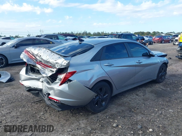 2022 Hyundai Elantra SEL with VIN 5NPLM4AG4NH057669, listed as a IAAI auction lot 41650329 with 14,763 mi miles and . Bid and sale history available at DreamBid. Image 4.