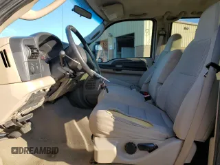2006 Ford F-250 XL z VIN 1FTSW21566ED03468, wystawiony jako Copart lot #47641765 z przebiegiem 136 368 mil mil oraz Szkoda całkowita • Salvage title. Historia ofert i sprzedaży dostępna na DreamBid. Obrazek 7.