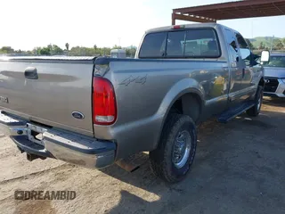 2003 Ford F-250 XL с VIN 1FTNX21F53EA44163, выставлен на аукционе IAAI как лот 41989527 с пробегом 233 059 миль миль и . История ставок и продаж доступна на DreamBid. Изображение 4.