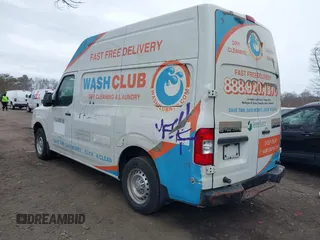 2017 Nissan NV Cargo SV z VIN 1N6BF0LY1HN803470, wystawiony jako IAAI lot #41729980 z przebiegiem 93 919 mil mil oraz . Historia ofert i sprzedaży dostępna na DreamBid. Obrazek 3.