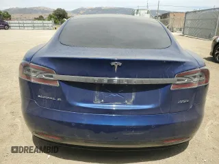 2017 Tesla Model S 100D с VIN 5YJSA1E28HF233322, выставлен на аукционе Copart как лот 62357925 с пробегом 110 383 миль миль и Списание • Salvage title. История ставок и продаж доступна на DreamBid. Изображение 6.