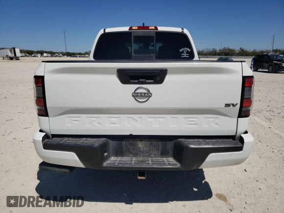 2022 Nissan Frontier SV z VIN 1N6ED1EJ4NN632105, wystawiony jako Copart lot #50126435 z przebiegiem 46 597 mil mil oraz Szkoda całkowita • Salvage title. Historia ofert i sprzedaży dostępna na DreamBid. Obrazek 6.