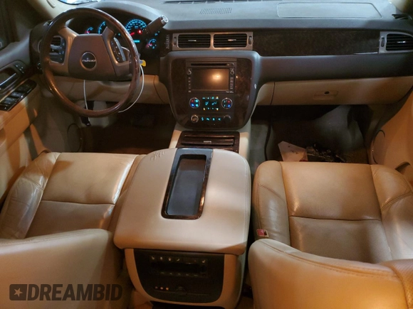 2010 GMC Yukon XL Denali with VIN 1GKUKMEF1AR276429, listed as a Copart auction lot 47053105 with 202,898 mi miles and Salvage Title. Bid and sale history available at carsss.com. Image 8.