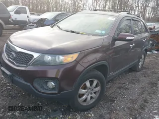 2012 Kia Sorento LX with VIN 5XYKTCA67CG279160, listed as a IAAI auction lot 41415081 with 999,999 mi miles. Bid and sale history available at carsss.com. Image 2.