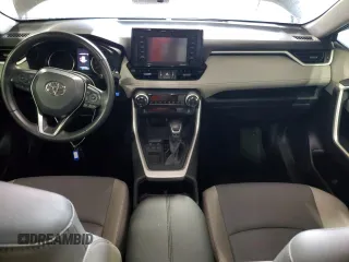 2022 Toyota RAV4 XLE Premium with VIN 2T3C1RFV3NC189846, listed as a Copart auction lot 81810294 with 55,408 mi miles and Salvage title. Bid and sale history available at DreamBid. Image 8.
