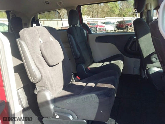 2015 Dodge Grand Caravan SXT with VIN 2C4RDGCG1FR512748, listed as a IAAI auction lot 41765241 with 204,961 mi miles. Bid and sale history available at carsss.com. Image 8.