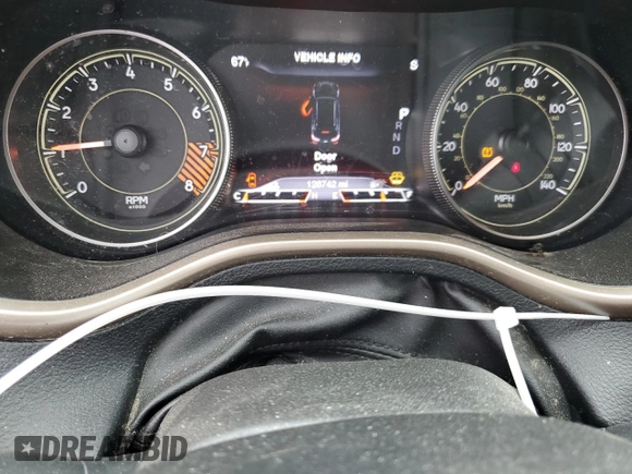 2014 Jeep Cherokee Limited с VIN 1C4PJMDS2EW265263, выставлен на аукционе Copart как лот 60855415 с пробегом 126 742 миль миль и Списание • Salvage title. История ставок и продаж доступна на DreamBid. Изображение 9.