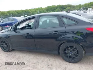 2016 Ford Focus SE с VIN 1FADP3F23GL244313, выставлен на аукционе IAAI как лот 42282622 с пробегом Не указан миль и . История ставок и продаж доступна на DreamBid. Изображение 14.