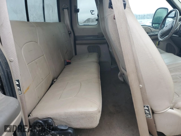2000 Ford F-350 XL with VIN 1FTSX31F1YEB72688, listed as a Copart auction lot 44629215 with 262,552 mi miles and Salvage title. Bid and sale history available at DreamBid. Image 10.