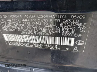 2009 Lexus IS 250 with VIN JTHBK262195104051, listed as a IAAI auction lot 41560910 with 222,113 mi miles. Bid and sale history available at carsss.com. Image 9.