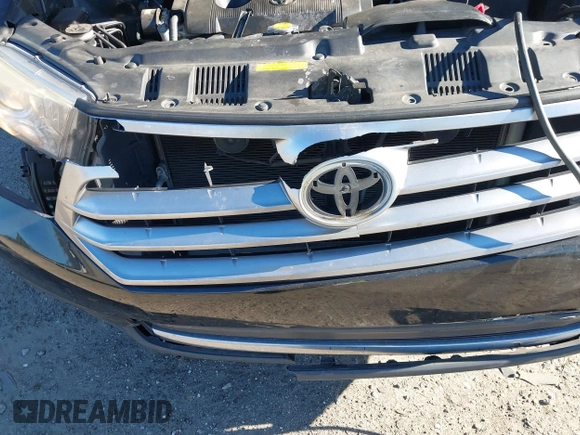 2013 Toyota Highlander with VIN 5TDZA3EH8DS046618, listed as a IAAI auction lot 41223251 with 148,568 mi miles and . Bid and sale history available at DreamBid. Image 18.