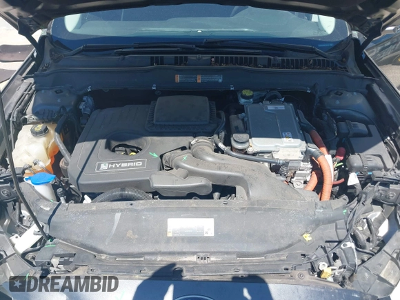 2016 Ford Fusion SE Hybrid with VIN 3FA6P0LU3GR127121, listed as a IAAI auction lot 41840795 with 88,281 mi miles. Bid and sale history available at carsss.com. Image 10.