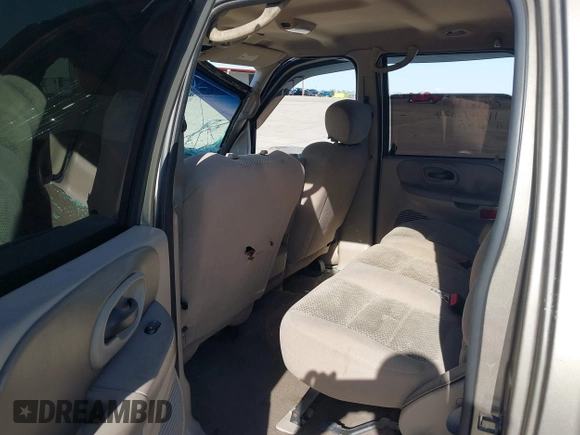 2002 Ford F-150 XLT with VIN 1FTRW07672KB31448, listed as a IAAI auction lot 41226836 with 265,234 mi miles. Bid and sale history available at carsss.com. Image 8.