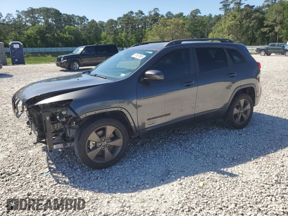 2017 Jeep Cherokee Latitude with VIN 1C4PJLCS0HW507726, listed as a Copart auction lot 51957865 with 72,297 mi miles and Salvage Title. Bid and sale history available at carsss.com. Image 1.