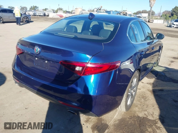 2018 Alfa Romeo Giulia with VIN ZARFAEBN1J7592164, listed as a IAAI auction lot 41411043 with 26,943 mi miles. Bid and sale history available at carsss.com. Image 4.