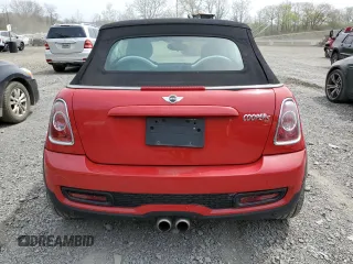 2013 MINI Convertible S с VIN WMWZP3C59DT706087, выставлен на аукционе Copart как лот 54504375 с пробегом 100 550 миль миль и Списание • Salvage title. История ставок и продаж доступна на DreamBid. Изображение 6.