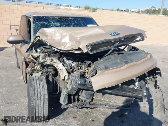 2014 Kia Soul with VIN KNDJN2A24E7064333, listed as a IAAI auction lot 40606019 with 1 mi miles. Bid and sale history available at carsss.com. Image 6.