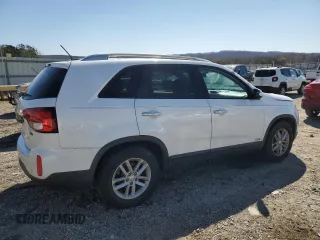 2014 Kia Sorento LX with VIN 5XYKTCA62EG446365, listed as a Copart auction lot 50471175 with 194,463 mi miles and Clean Title. Bid and sale history available at carsss.com. Image 3.