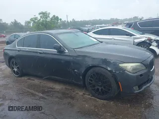 2011 BMW 7 Series 750i xDrive с VIN WBAKC6C54BC394675, выставлен на аукционе IAAI как лот 42394276 с пробегом 207 246 миль миль и . История ставок и продаж доступна на DreamBid. Изображение 13.