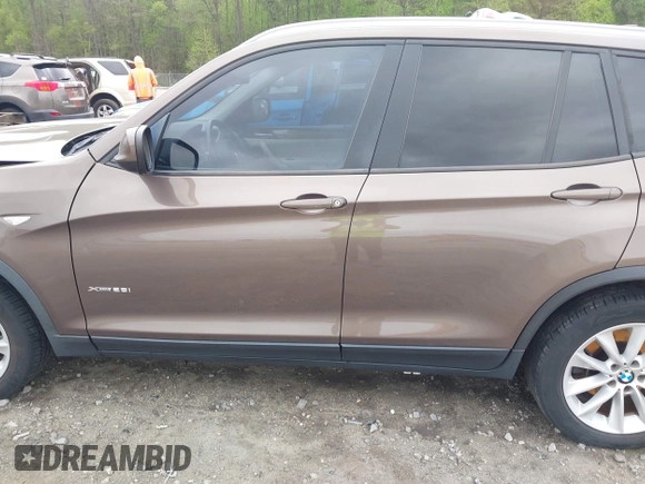 2013 BMW X3 xDrive28i with VIN 5UXWX9C50DLK59656, listed as a IAAI auction lot 41899196 with 130,417 mi miles. Bid and sale history available at carsss.com. Image 14.