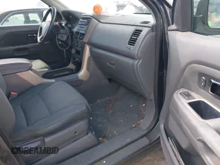 2006 Honda Pilot LX with VIN 2HKYF18146H556070, listed as a IAAI auction lot 42011915 with 145,112 mi miles and . Bid and sale history available at DreamBid. Image 5.