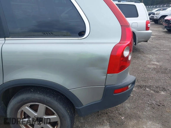 2004 Volvo XC90 with VIN YV1CZ59H741124995, listed as a IAAI auction lot 41906283 with 179,793 mi miles. Bid and sale history available at carsss.com. Image 6.