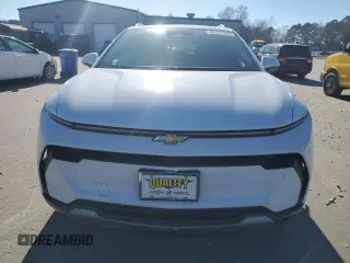 2024 Chevrolet Equinox EV LT z VIN 3GN7DLRP4RS279972, wystawiony jako Copart lot #86291264 z przebiegiem 824 mil mil oraz Szkoda całkowita • Salvage title. Historia ofert i sprzedaży dostępna na DreamBid. Obrazek 5.