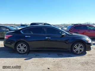 2013 Nissan Altima 3.5 SL with VIN 1N4BL3AP0DN465874, listed as a IAAI auction lot 41198257 with 183,265 mi miles. Bid and sale history available at carsss.com. Image 13.