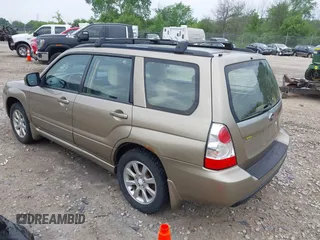 2008 Subaru Forester X with VIN JF1SG65638H727270, listed as a IAAI auction lot 42423038 with 157,157 mi miles and . Bid and sale history available at DreamBid. Image 3.