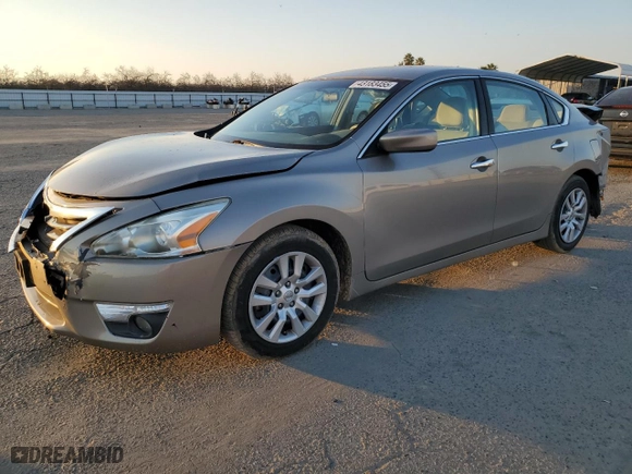 2014 Nissan Altima 2.5 S with VIN 1N4AL3AP6EN388280, listed as a Copart auction lot 43183455 with 196,064 mi miles and Salvage Title. Bid and sale history available at carsss.com. Image 1.