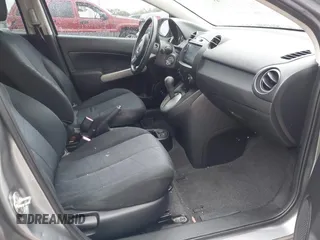 2013 Mazda Mazda2 Sport with VIN JM1DE1KY6D0170767, listed as a IAAI auction lot 41761689 with 142,743 mi miles. Bid and sale history available at carsss.com. Image 5.